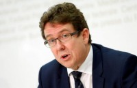 iom so nguoi di cu thiet mang trong nam 2016 tang manh