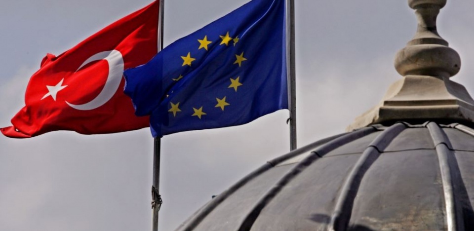 eu chia re ve vie c ke t na p tho nhi ky