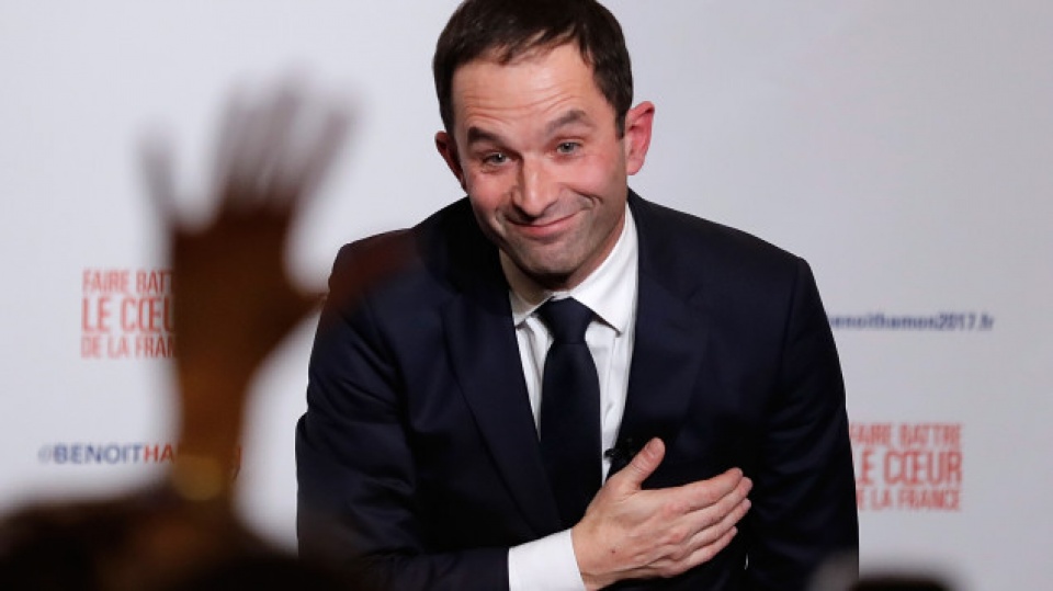 bau cu tong thong phap cuu bo truong giao duc dai dien phe canh ta