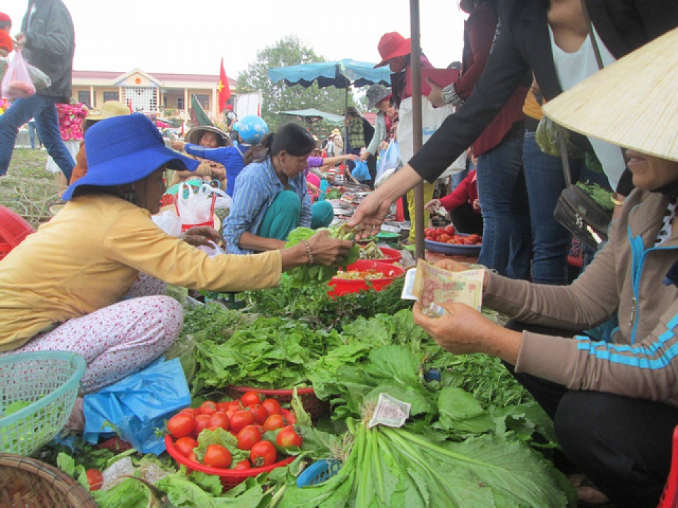 Độc đáo phiên chợ chỉ họp 3 ngày đầu năm trên gò cao doc dao phien cho chi hop 3 ngay dau nam tren go cao