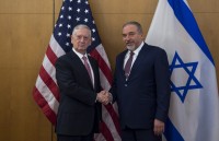 nga va my cung tang doanh so ban vu khi