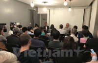 viet nam len tieng ve viec tau my ap sat da vanh khan