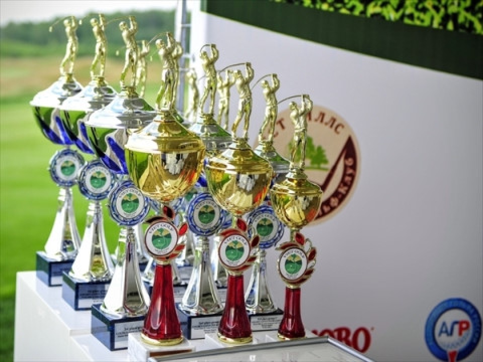 giai golf quy tu cong dong nguoi viet khap nam chau