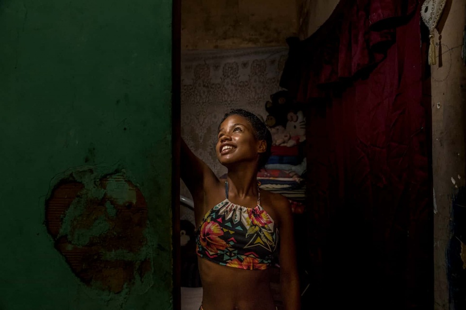 cuoc song trong nhung toa nha bi bo hoang o rio