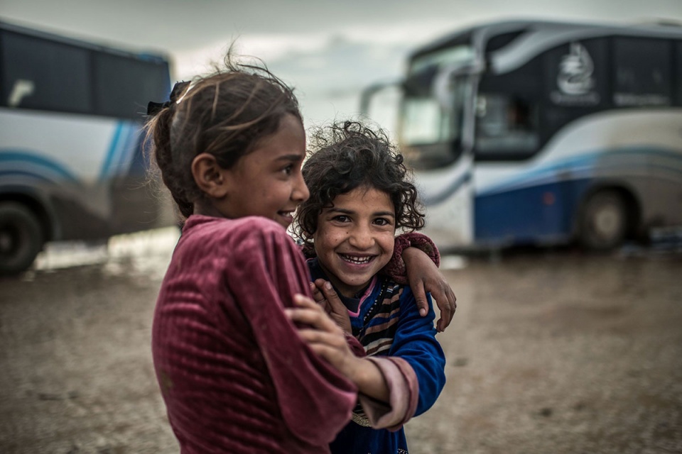 Yêu thương và nụ cười trong các trại tạm trú ở Iraq yeu thuong va nu cuoi trong cac trai tam tru o iraq