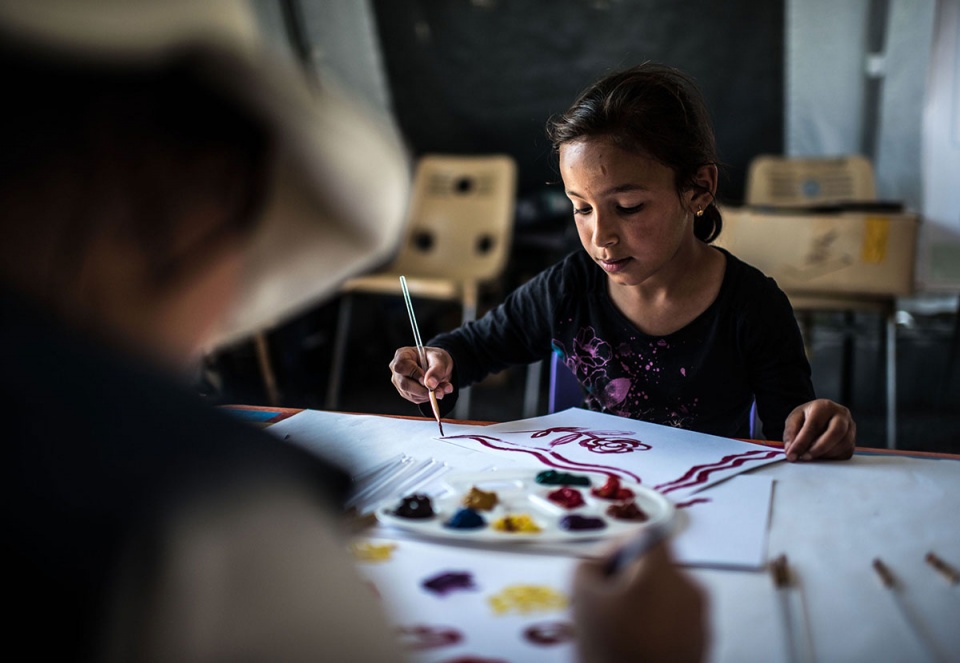 Yêu thương và nụ cười trong các trại tạm trú ở Iraq yeu thuong va nu cuoi trong cac trai tam tru o iraq