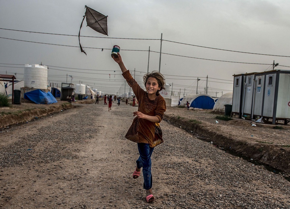 Yêu thương và nụ cười trong các trại tạm trú ở Iraq yeu thuong va nu cuoi trong cac trai tam tru o iraq