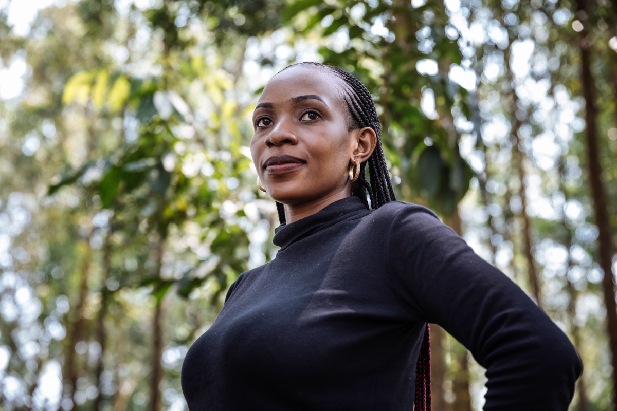 chien dau voi bong ma ebola