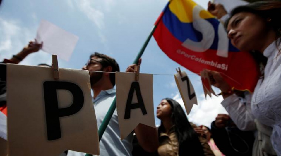 colombia hoan tat tien trinh tieu huy vu khi cua farc