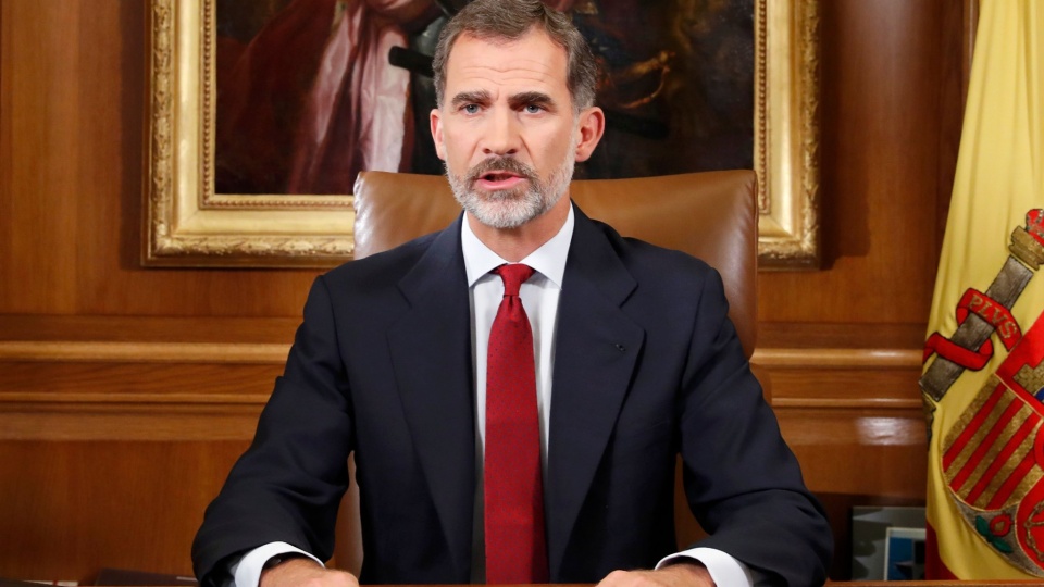 nha vua tay ban nha len an muu toan ly khai cua vung catalonia