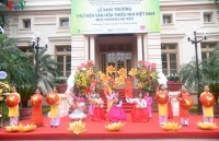 thang hanh dong vi tre em thu hut tre em vui he trong thu vien