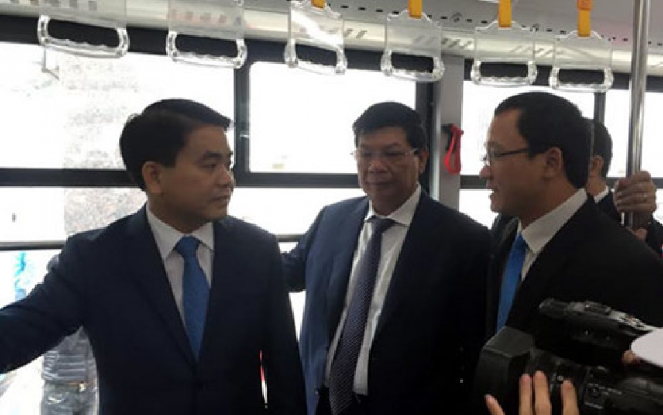 ha noi chinh thuc khai truong tuyen buyt nhanh brt dau tien