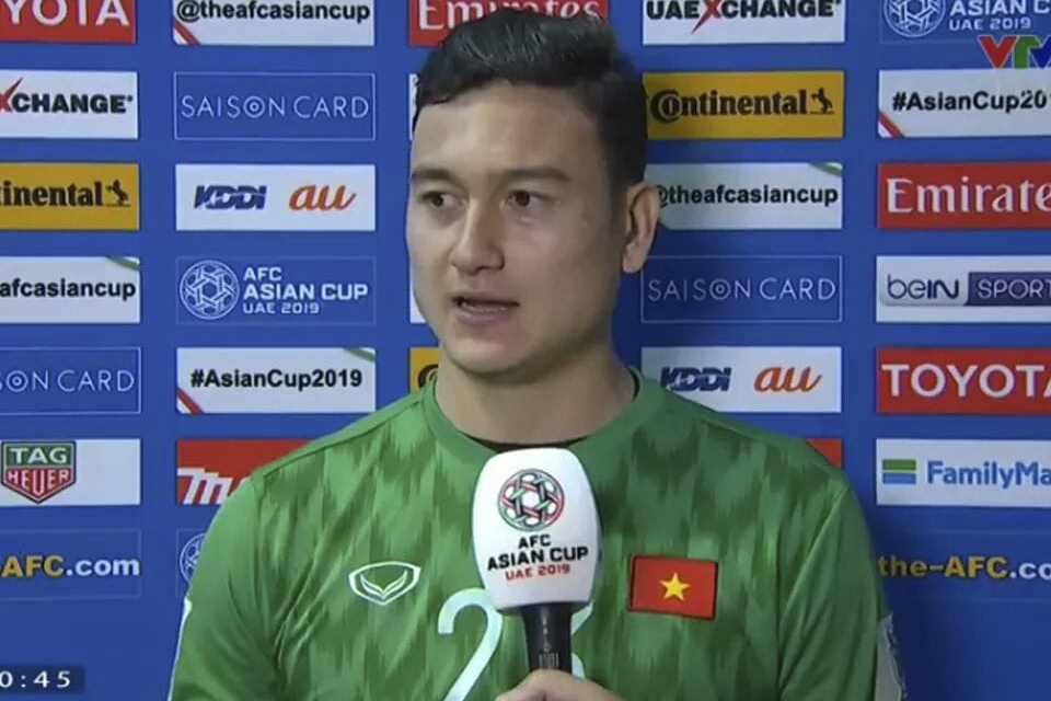 dang van lam noi gi khi can pha penalty giup viet nam vuot qua jordan