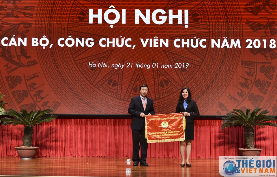 can bo ngoai giao say me trach nhiem tao thanh cong doi ngoai 2018