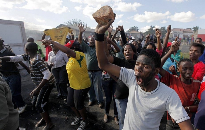 buc tranh toan canh the gioi 2019 tong cuu nghinh tan