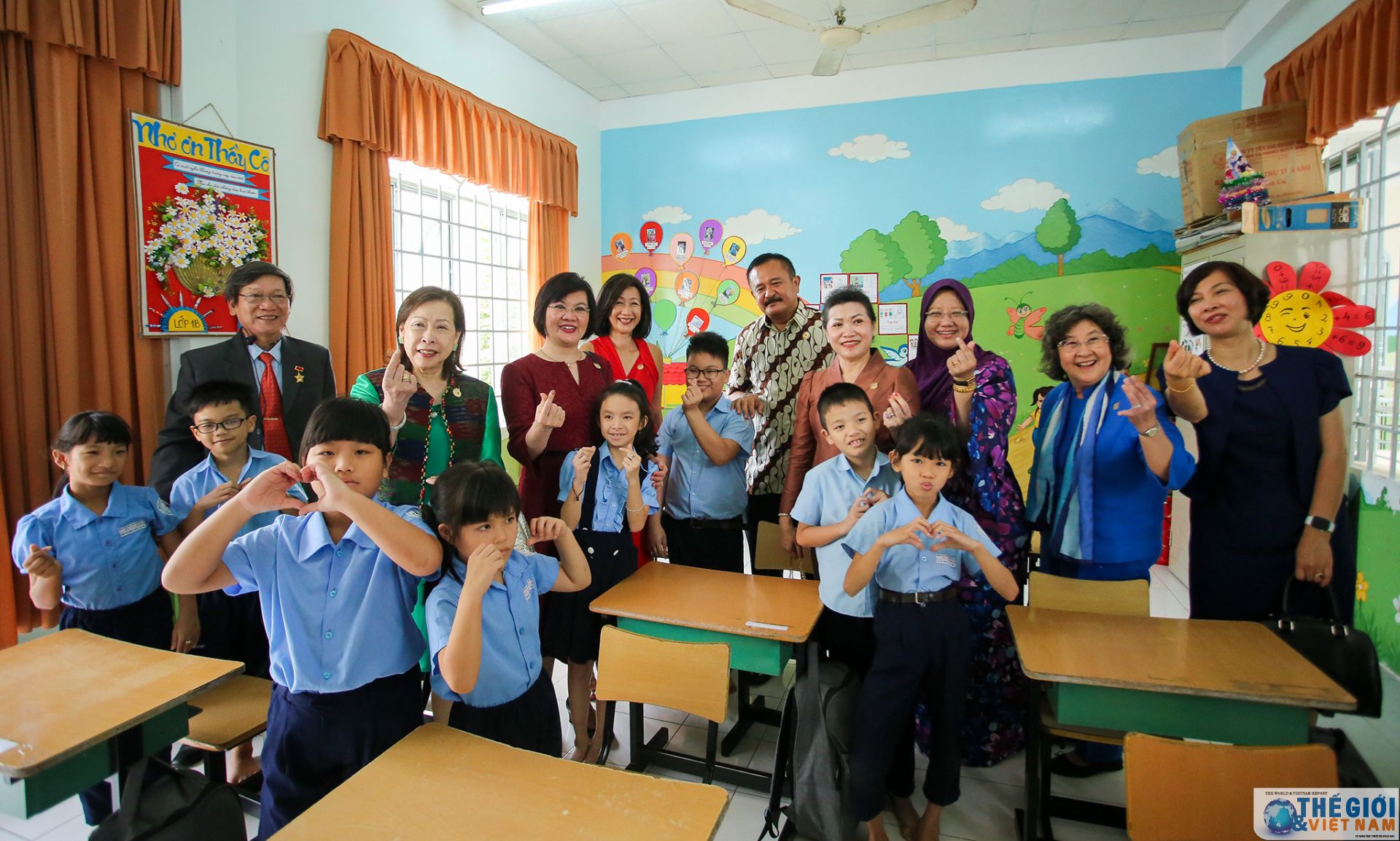 ben le amm retreat phu nhan phu quan ngoai truong asean hao hung kham pha nha trang