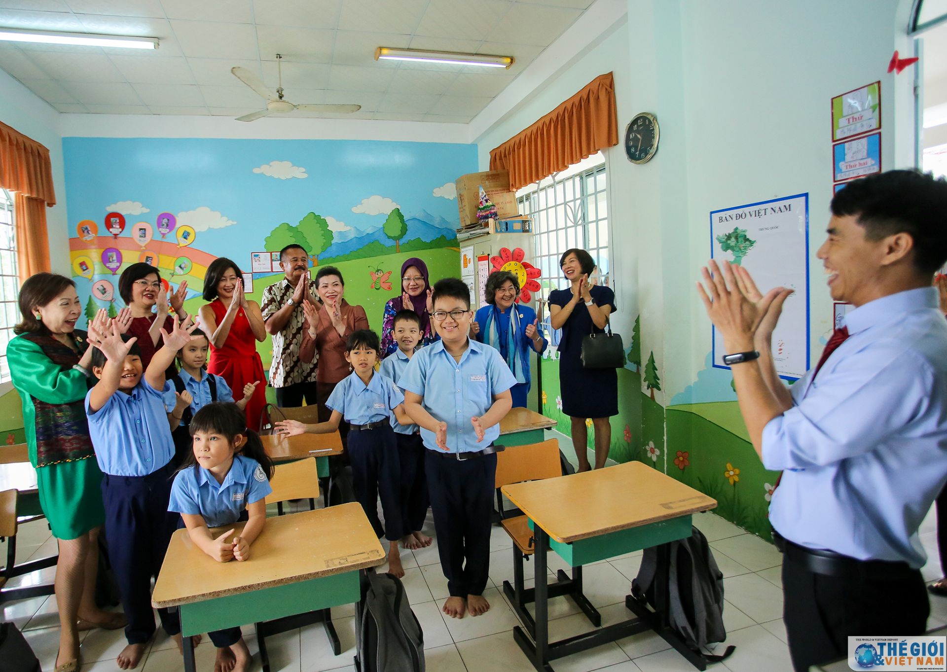 ben le amm retreat phu nhan phu quan ngoai truong asean hao hung kham pha nha trang