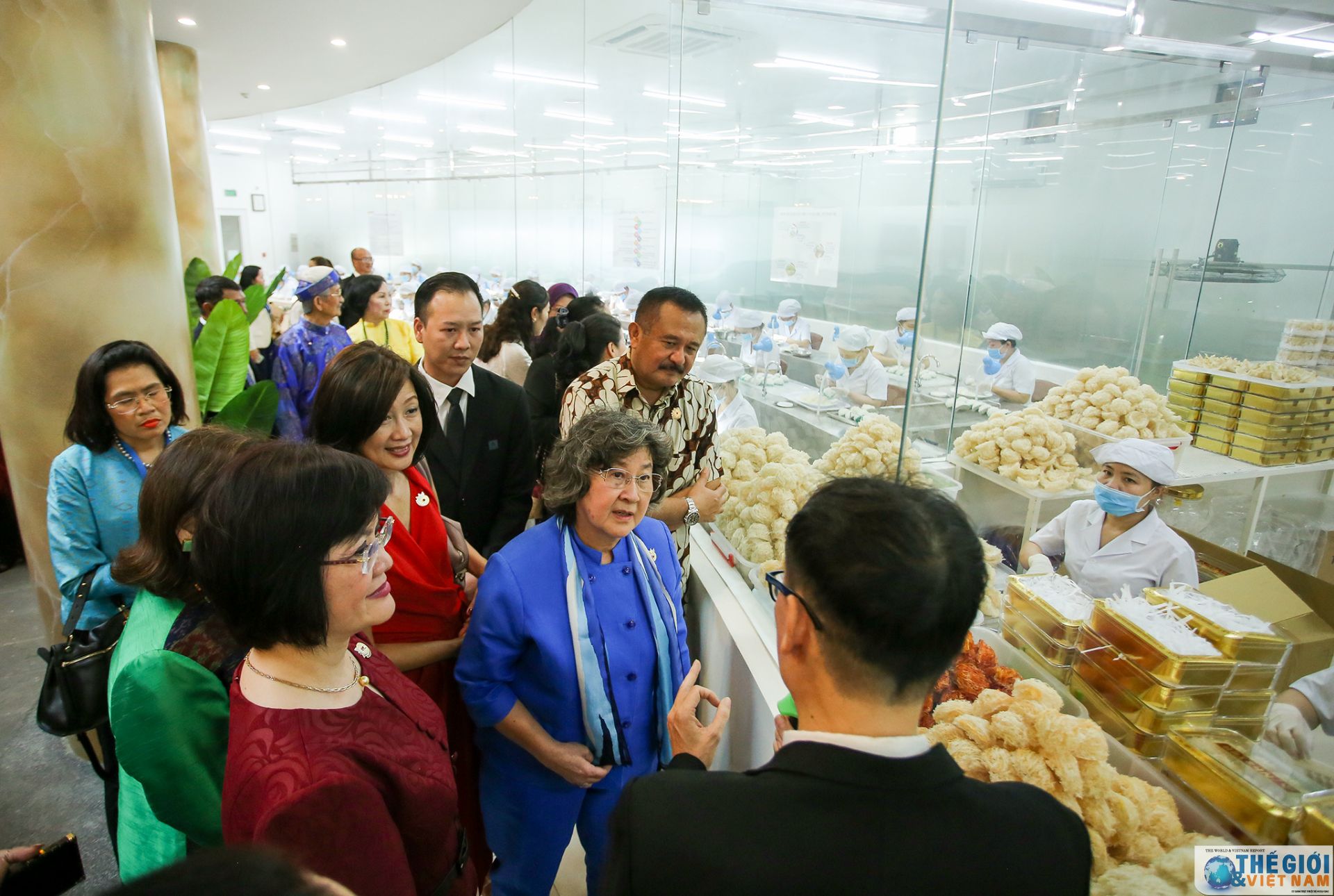 ben le amm retreat phu nhan phu quan ngoai truong asean hao hung kham pha nha trang