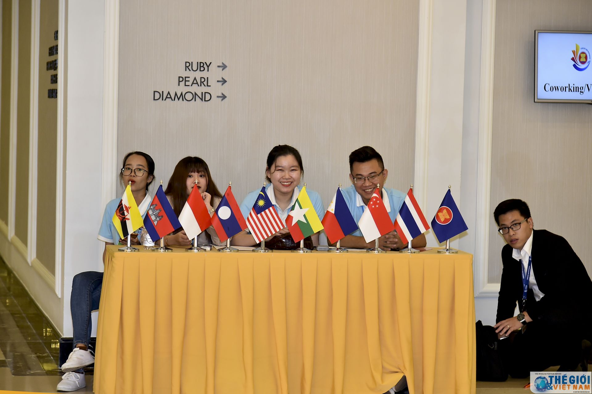 toan canh amm retreat nhung dong gop tham lang cung tao nen thanh cong