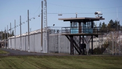 Canada tiêm chủng vaccine Covid-19 thí điểm tại nhà tù, vấp ý kiến trái chiều