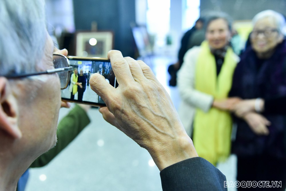 Phó Thủ tướng Phạm Bình Minh mừng thọ các cán bộ hưu trí Bộ Ngoại giao