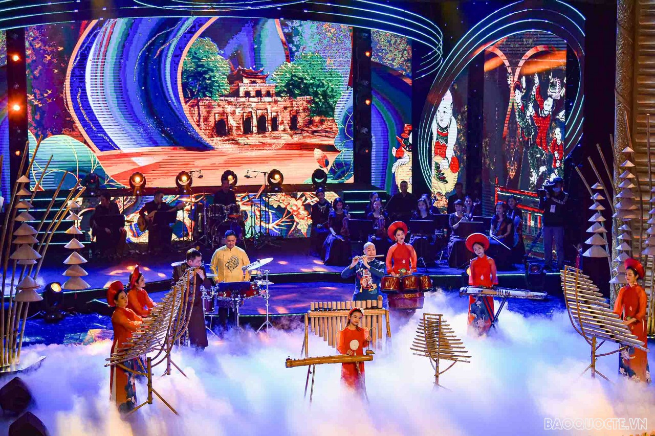 Xuân Quê hương 2022: Chủ tịch nước đánh trống khai hội mừng xuân