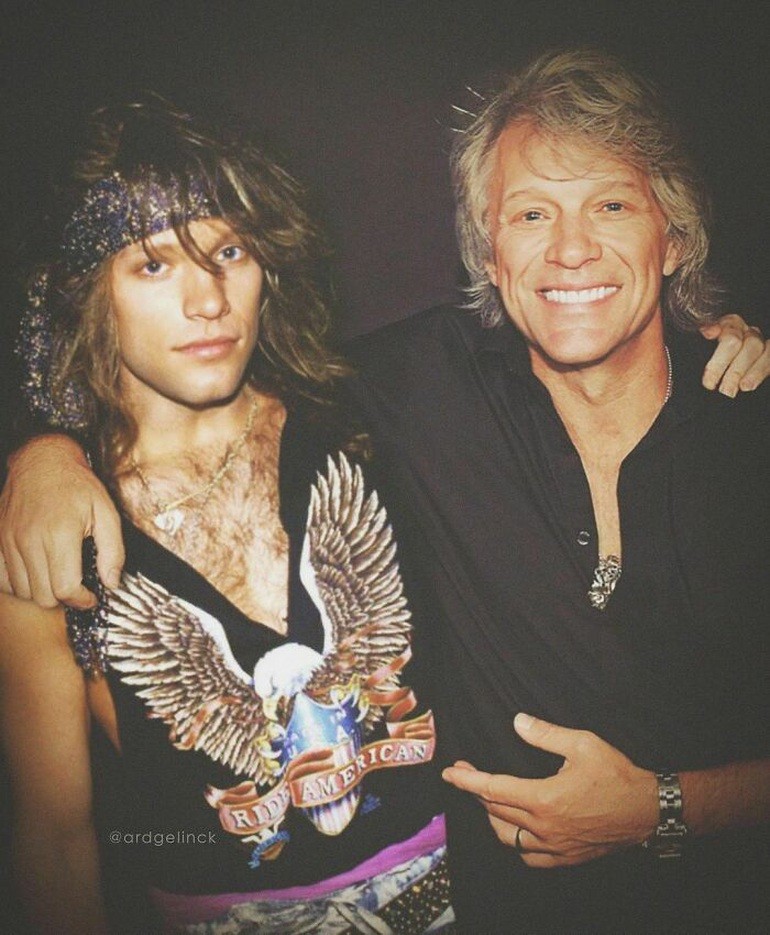 Khi những ngôi sao nổi tiếng thế giới gói trọn cả thanh xuân và sự trưởng thành trong một bức ảnh