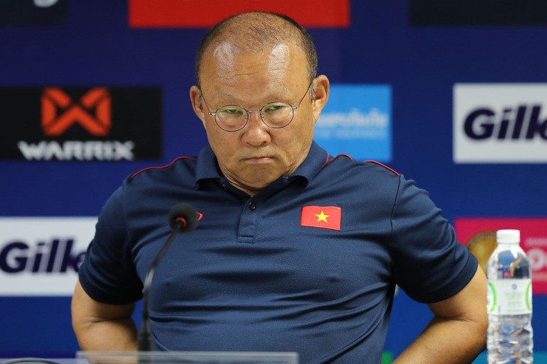 HLV Park Hang Seo bất lực trước các đối thủ mạnh tại vòng loại thứ ba World Cup 2022 khu vực châu Á (Ảnh: Getty).