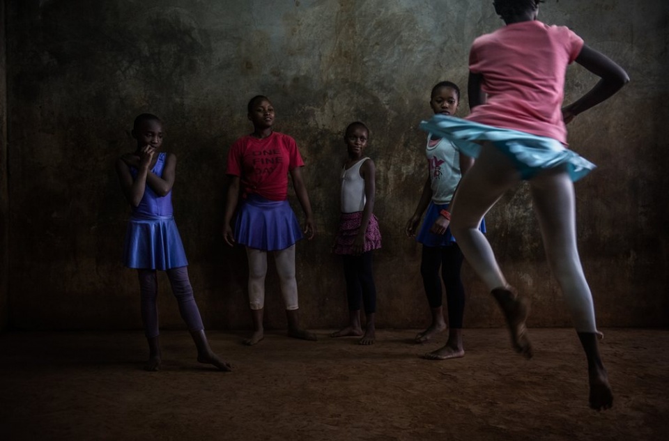 nhung vu cong ballet truong kibera