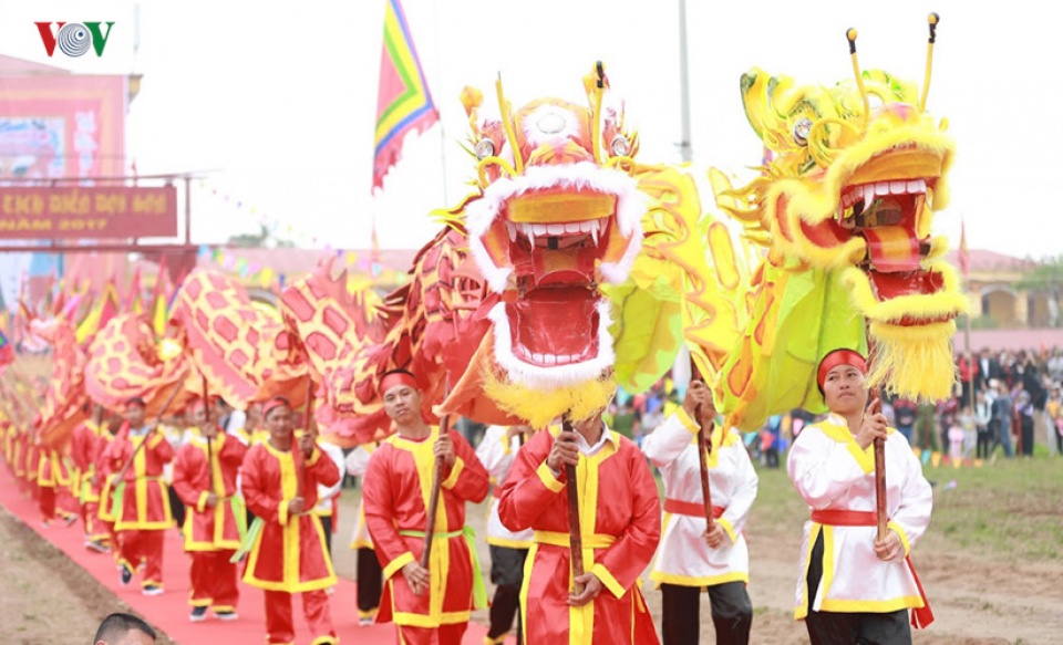 chu tich nuoc tran dai quang lai may cay o le hoi tich dien