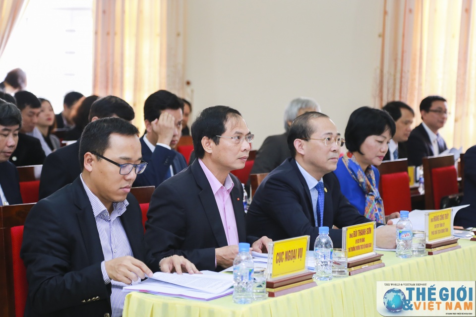 11 tỉnh cụm thi đua số 2 – Bộ Ngoại giao ký giao ước thi đua 11 tinh cum thi dua so 2 bo ngoai giao ky giao uoc thi dua