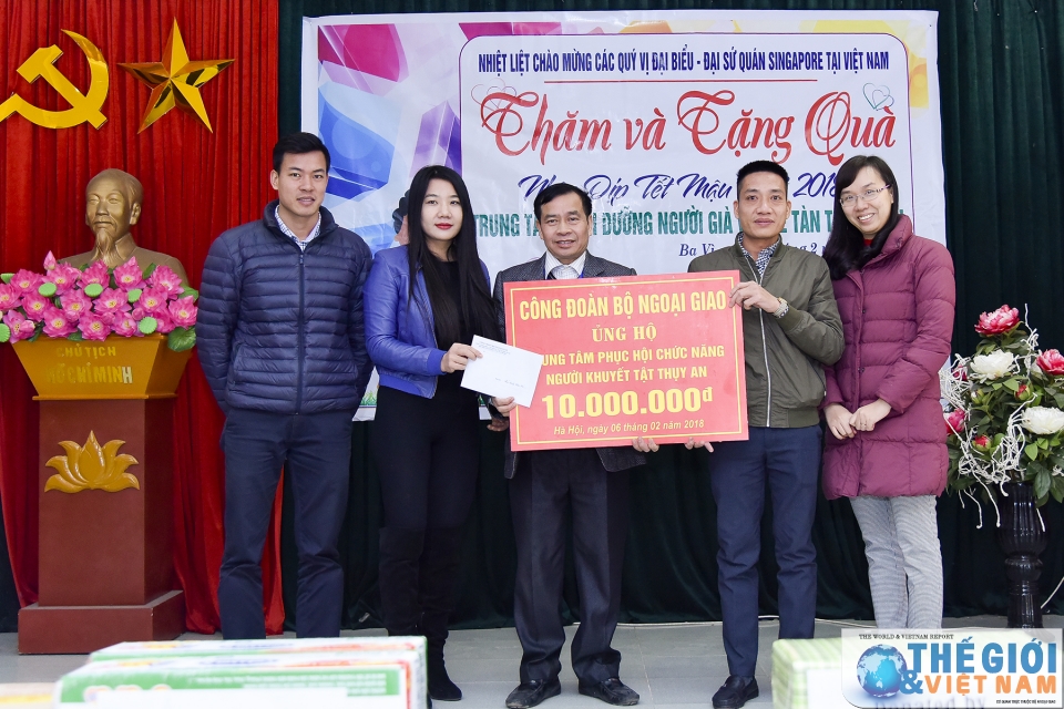 Để Tết Mậu Tuất 2018 thêm ấm áp de tet mau tuat 2018 them am ap