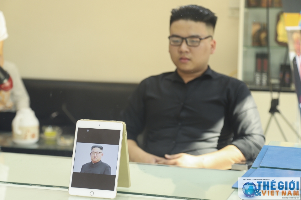 doc dao nhung phien ban toc tong thong trump va chu tich kim tai ha noi