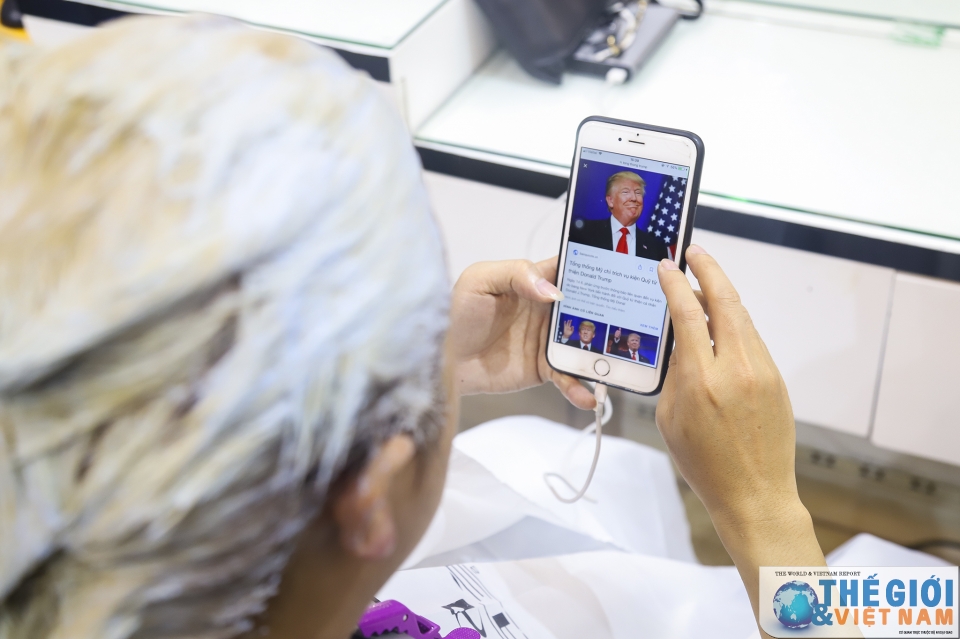 doc dao nhung phien ban toc tong thong trump va chu tich kim tai ha noi