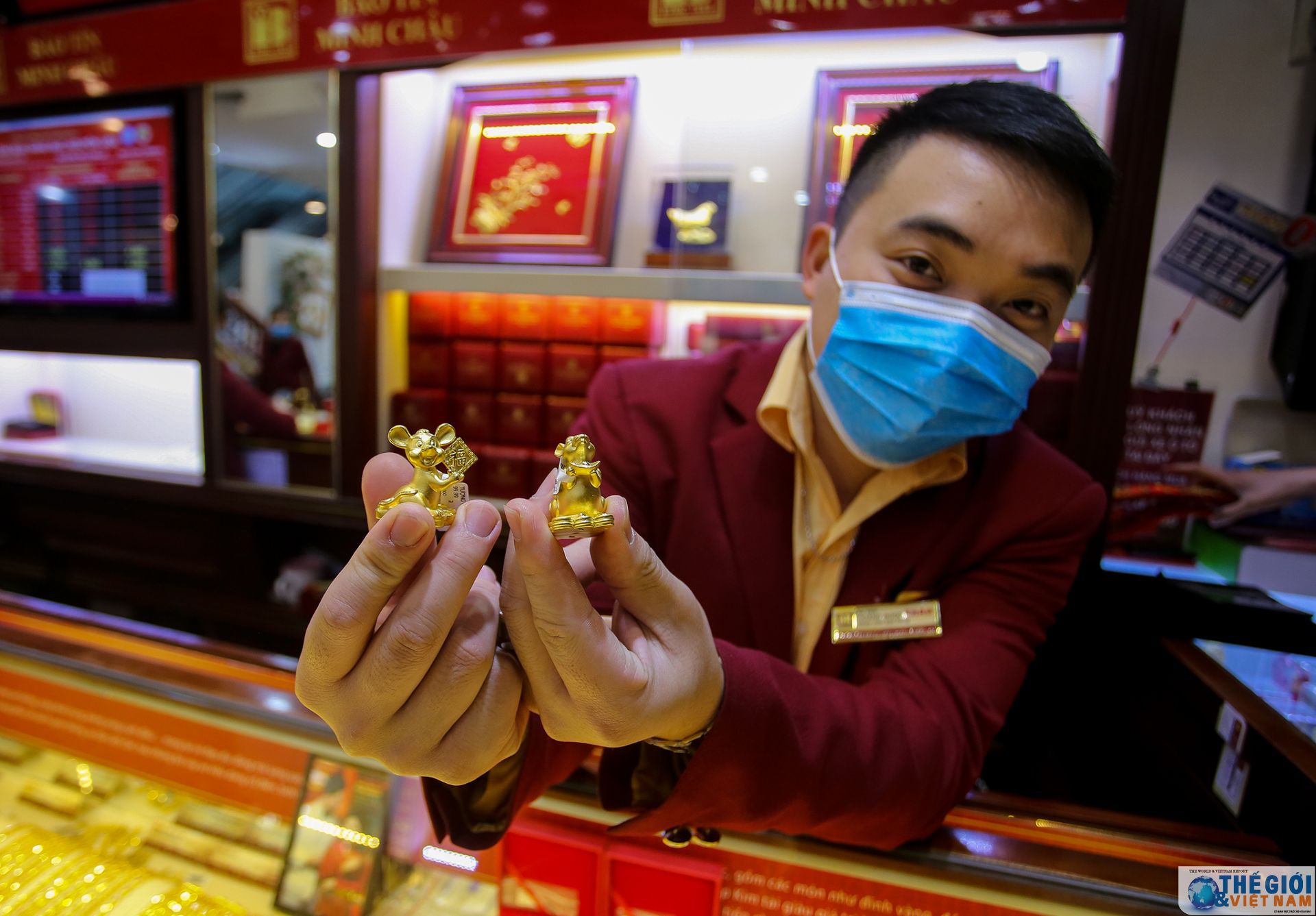 ngay via than tai nguoi dan ha noi deo khau trang mua vang do lo so virus corona