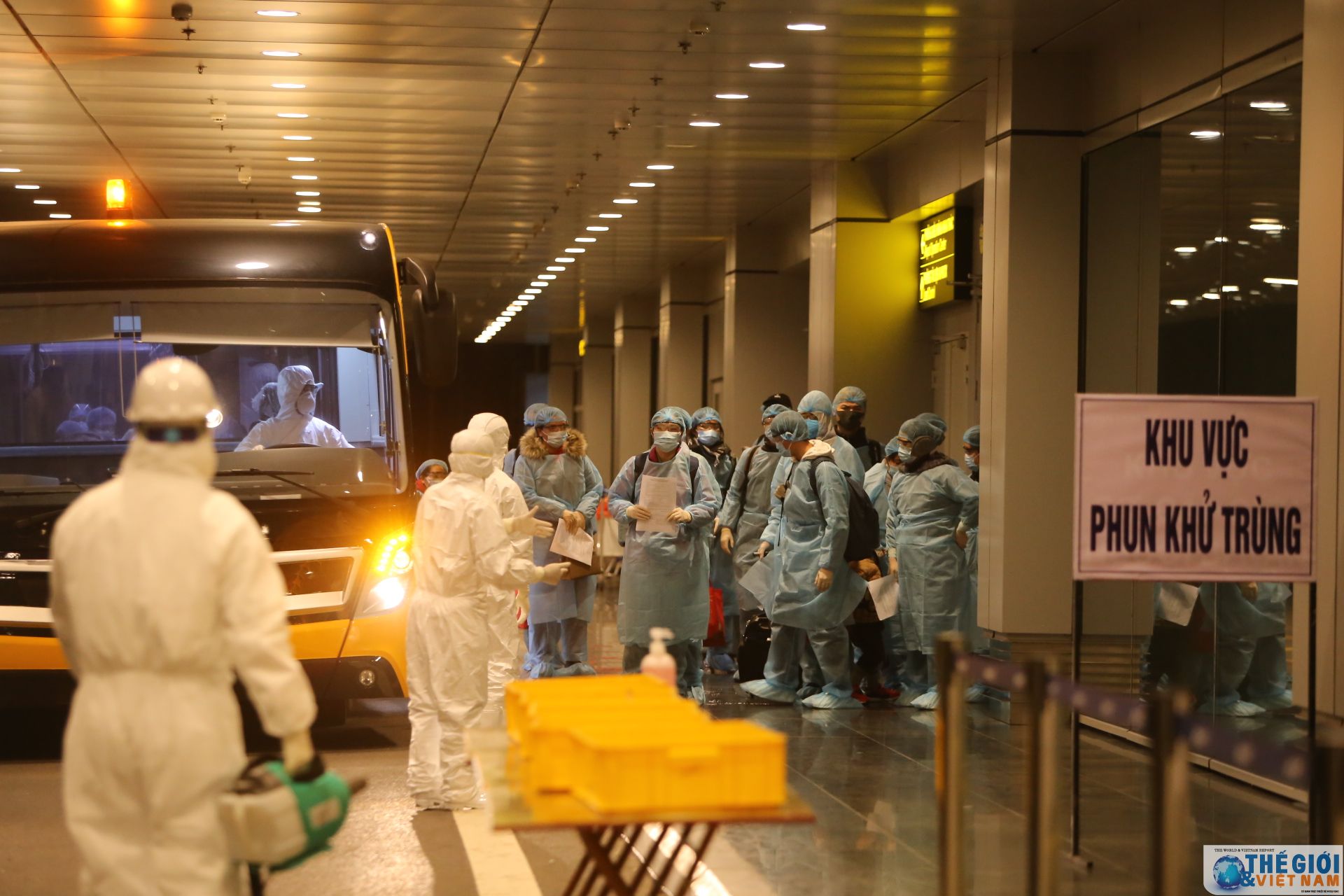 chuyen bay cho 30 cong dan viet roi tam dich virus corona ve que huong co gi dac biet