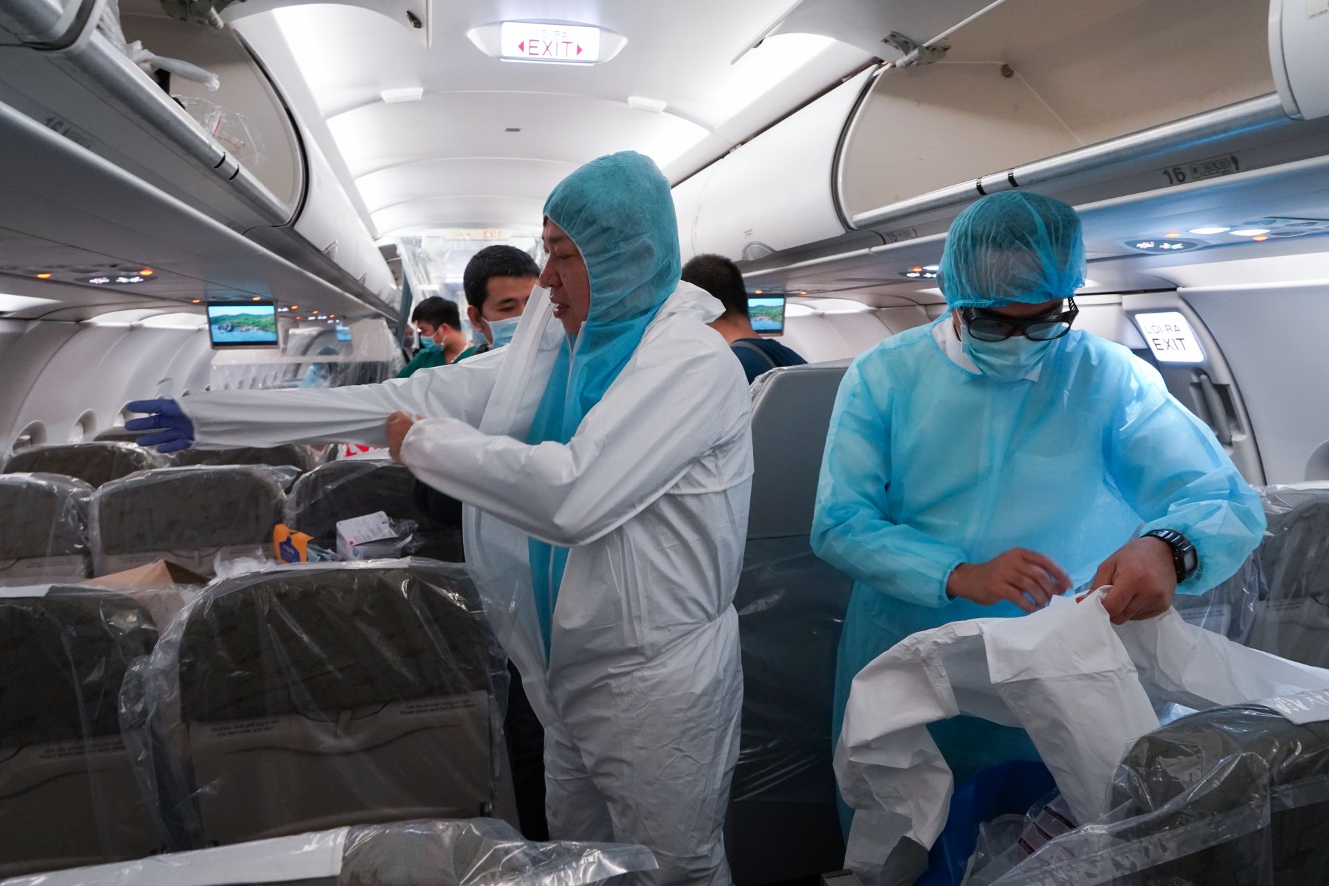 chuyen bay cho 30 cong dan viet roi tam dich virus corona ve que huong co gi dac biet