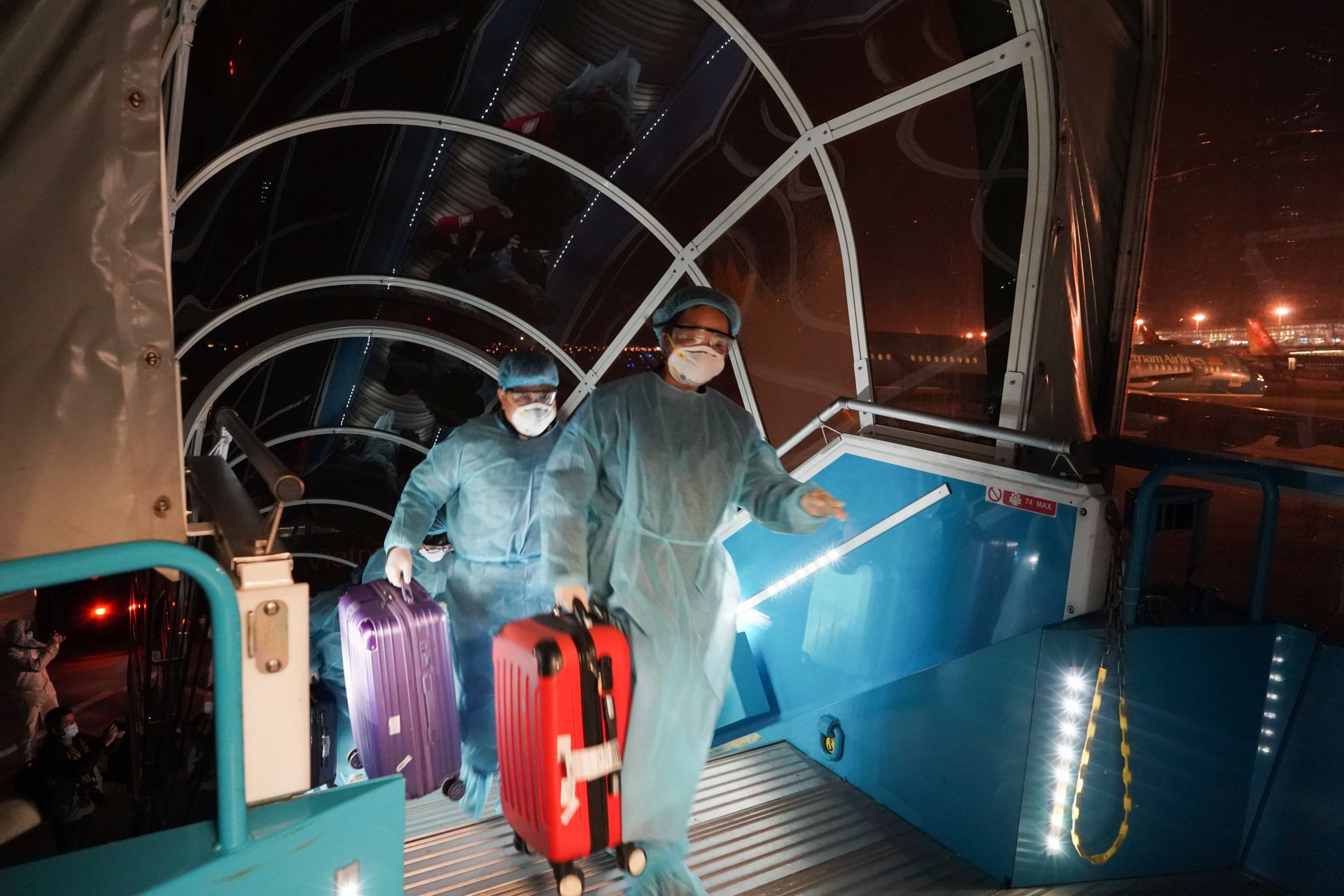 chuyen bay cho 30 cong dan viet roi tam dich virus corona ve que huong co gi dac biet