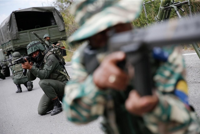 venezuela tien hanh tap tran quan su tai nhieu thanh pho tren ca nuoc