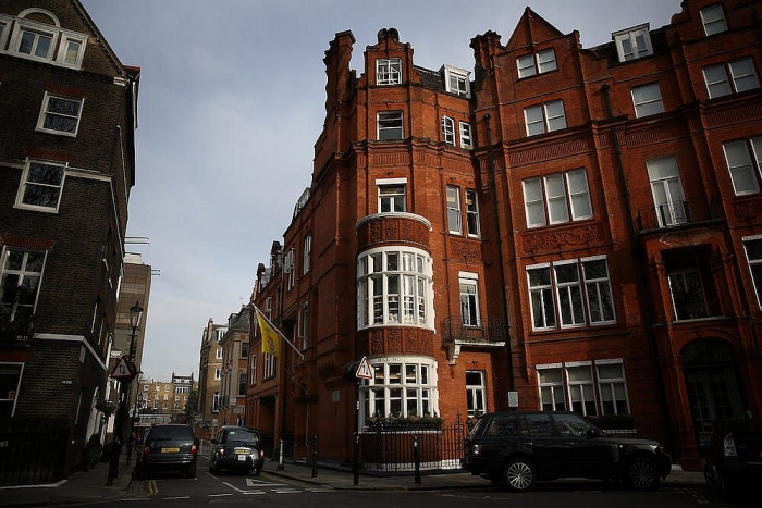 hoc phi 15 ngoi truong noi tru tren the gioi duoc cac hoang gia theo hoc dat co nao