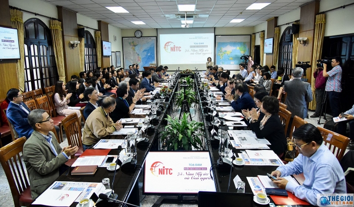 truc tuyen phien dich ngoai giao 75 nam ky uc va con nguoi