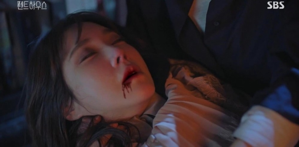 Bà cả Shim Su Ryeon bất ngờ trở lại trong phần 2 "Penthouse"?