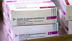 Lô vaccine Covid-19 AstraZeneca đầu tiên sẽ hạ cánh tại sân bay Tân Sơn Nhất vào trưa nay