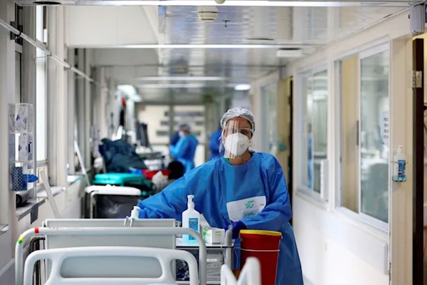 Vì sao dẫn đầu về tiêm vaccine mà số ca tử vong vì Covid-19 tăng cao Vì sao dẫn đầu về tiêm vaccine mà số ca tử vong vì Covid-19 tăng cao