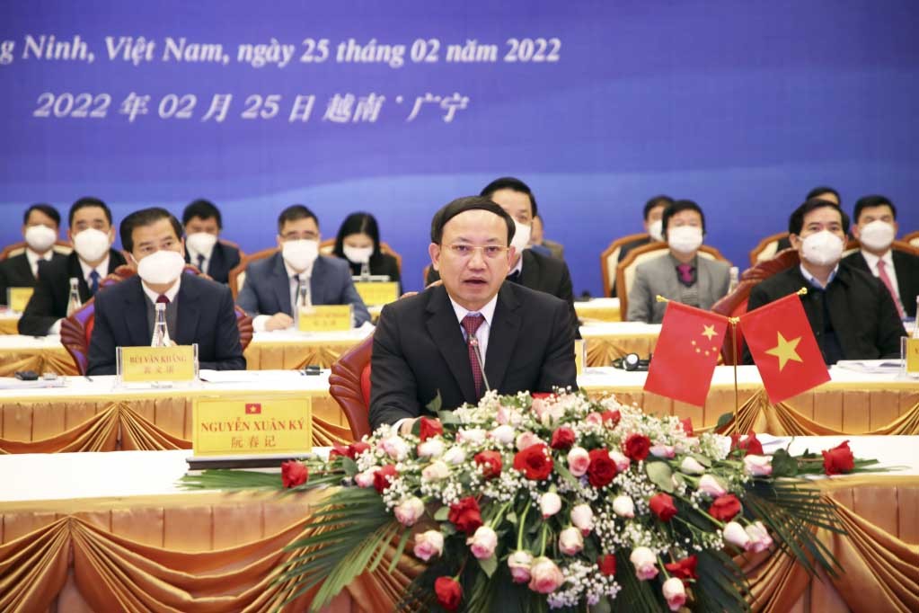 Đồng chí Nguyễn Xuân Ký, Ủy viên Trung ương Đảng, Bí thư Tỉnh ủy, Chủ tịch HĐND tỉnh, phát biểu tại hội nghị. (Nguồn: Báo Quảng Ninh)