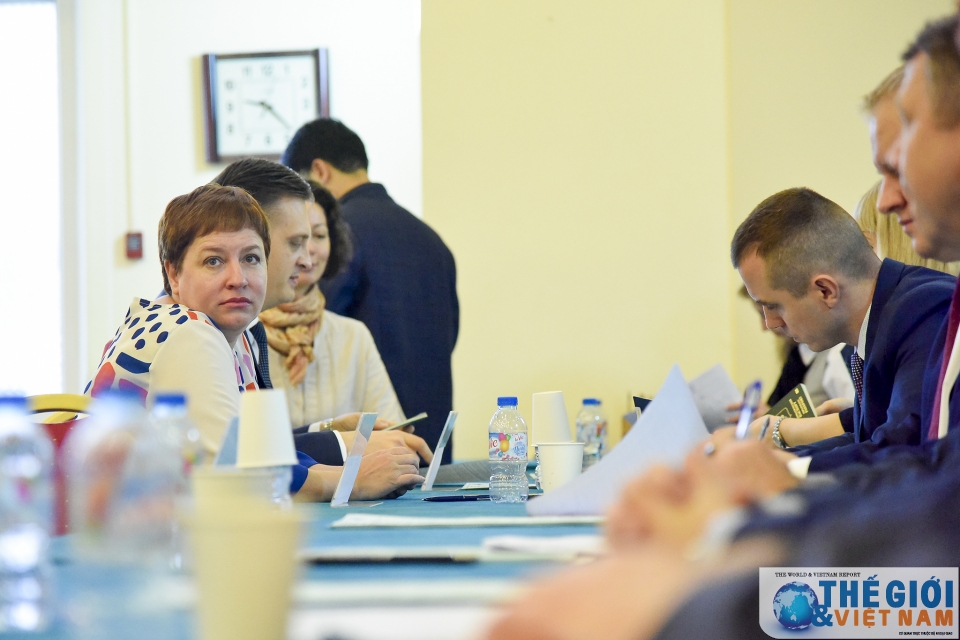 nhung hinh anh bau cu tong thong nga tai viet nam