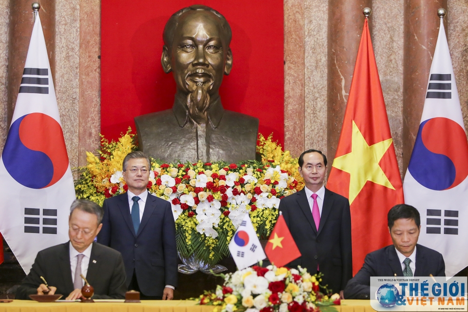 le don chinh thuc tong thong han quoc moon jae in tai phu chu tich