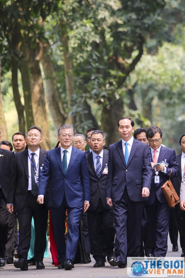 le don chinh thuc tong thong han quoc moon jae in tai phu chu tich