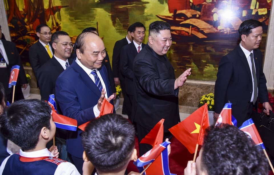 thu tuong nguyen xuan phuc viet nam ung ho trieu tien phat trien kinh te