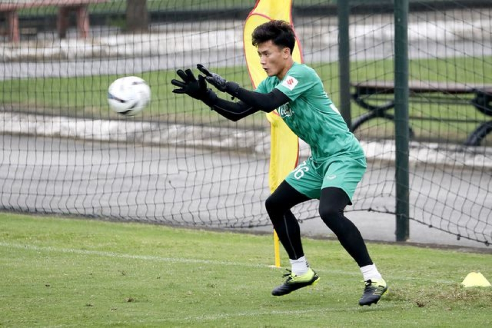 bui tien dung co nguy co mat cho chinh thuc o u23 viet nam